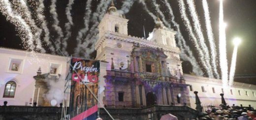 Fiestas de Quito feridado recuperable