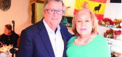 Dr. Roberto Gilbert Febres Cordero