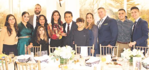 Héctor Delgado celebró sus 80 años