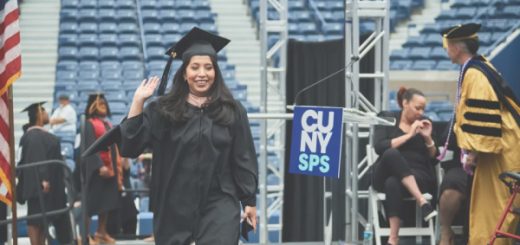 CUNY facilita obtener título universitario