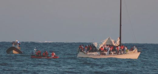 ola migración por mar