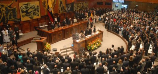Asamblea decide si habrá juicio político a Lasso