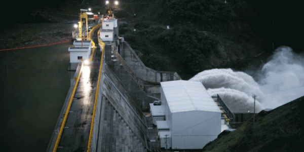Vaciar la represa de Mazar responde a una explicación lógico-técnica