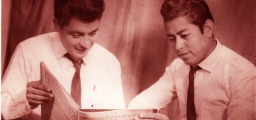 Dúo Ayala Coronado, en pleno ensayo en la casa disquera.