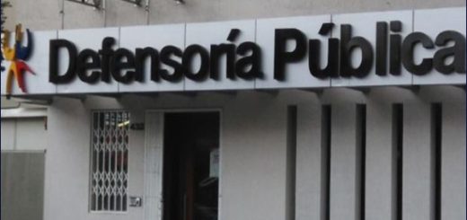 Juristas exigen al CPCCS suspender el concurso de selección del próximo Defensor Público