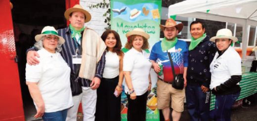 Promoviendo la cultura manabita en Londres.