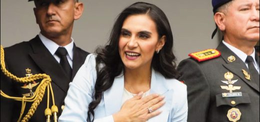 La vicepresidenta Verónica Abad afirma que no renunciará…