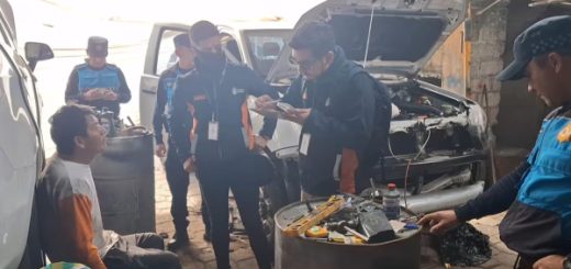 Hallaron carros denunciados como robados en el Camal Metropolitano, en Quito