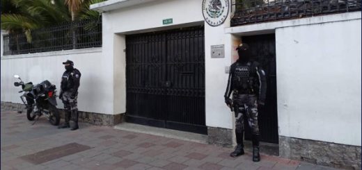 Ecuador mantiene «acuerdo espejo» con Suiza como canal diplomático y consular en México