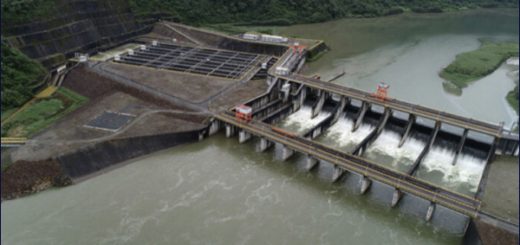 Grønneberg: Si el Gobierno no toma medidas urgentes para enfrentar la erosión del río Coca, podemos quedarnos sin luz