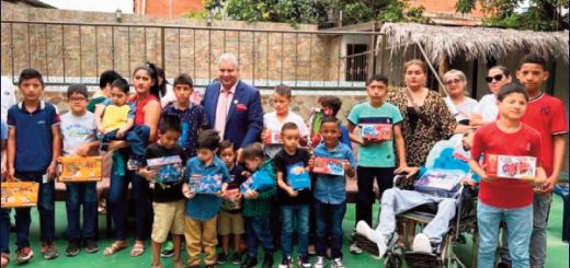 “El Club Social Salitre viajó a Ecuador con una delegación, para realizar obras benéficas a favor del Cantón Salitre”