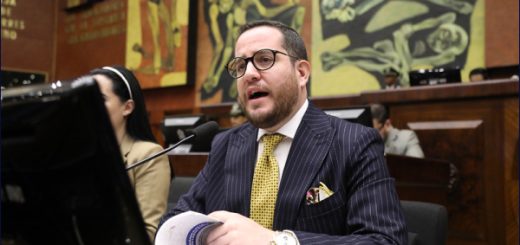 Muñoz: “Emisario de Esteban Torres amenazó con destituirme si no convocaba a la posesión de Godoy”