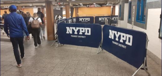 Con detectores de metal en estaciones del Metro esperan frenar violencia armada en Nueva York