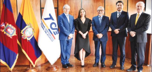 denuncia violencia política de género contra Noboa