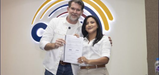 Francesco Tabacchi aceptó formalmente su precandidatura presidencial en el CNE