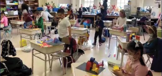 Escuela de Queens logra el objetivo de tener clases más pequeñas