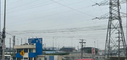 Agentes del GIR intervienen cárcel La Roca por el aterrizaje de un drone