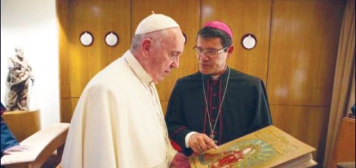 Gerardo Luis Cabrera Herrera, Arzobispo de Guayaquil, uno de los elegidos